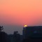ビルの向こうに沈む夕日 ビルの向こうに沈む夕日